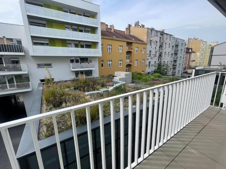 Apartment Karel With Garage Parking Praha Exteriér fotografie