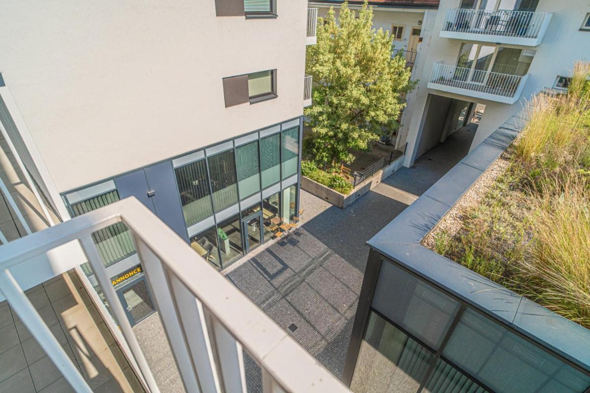 Apartment Karel With Garage Parking Praha Exteriér fotografie